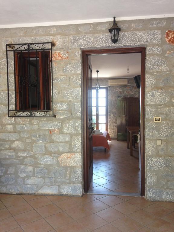 Las - Giannakakoy Traditional Stone Houses Néon Oítilon Екстериор снимка
